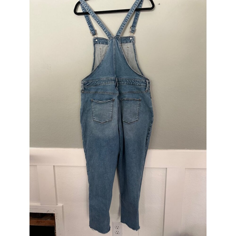 overalls bib light blue jean universal thread  size 14 R needs buckle replaced o